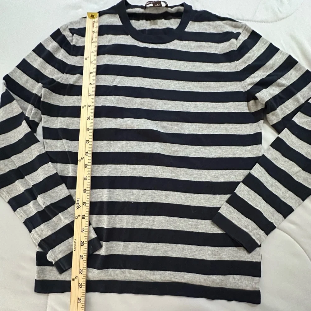 Michel Kors Men’s Knit Striped Sweater Navy Blue/ Gray Size Small